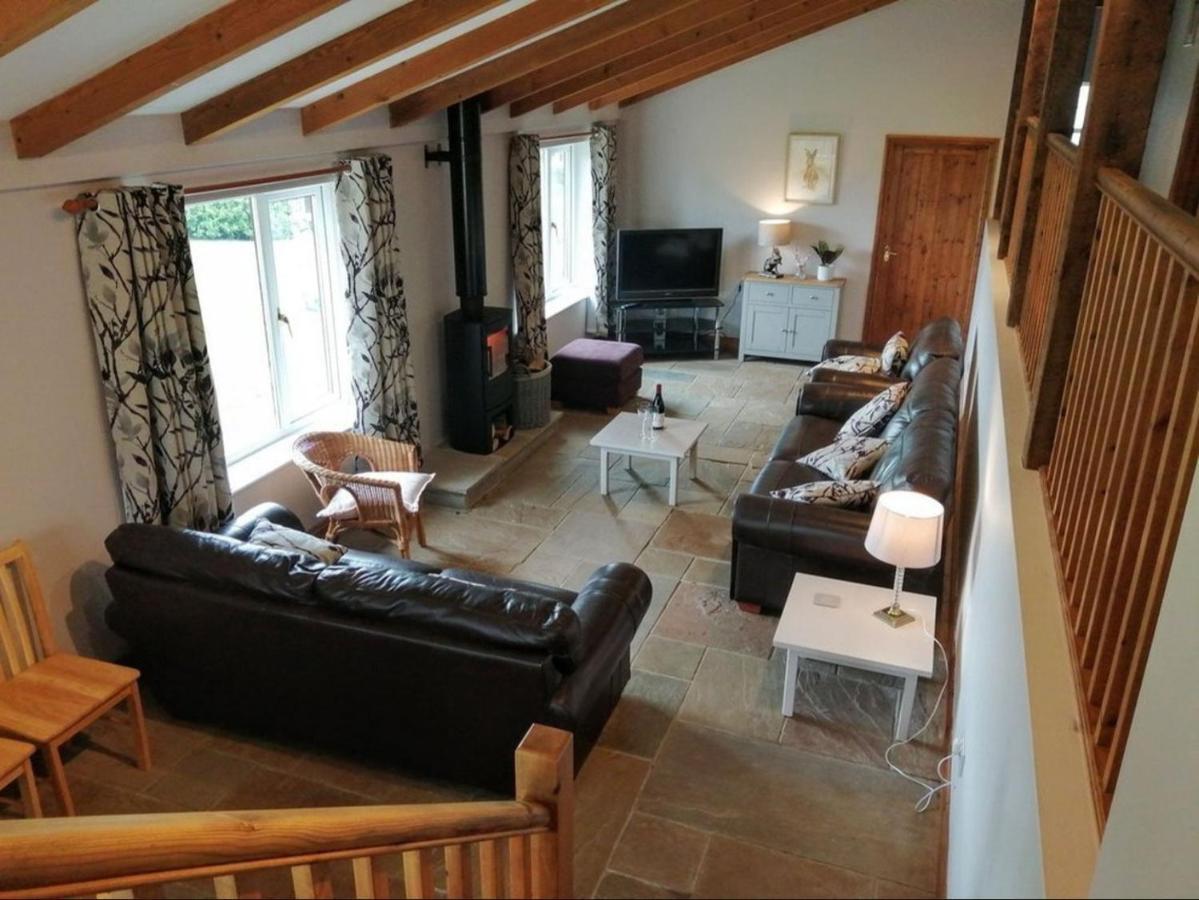 The Barn. Apartment Кармартън Екстериор снимка